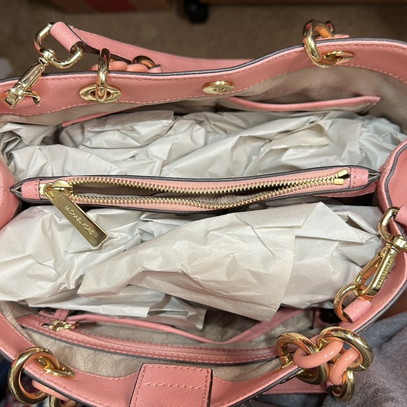 MICHAEL Michael Kors Pink Bag - Picture 10 of 17